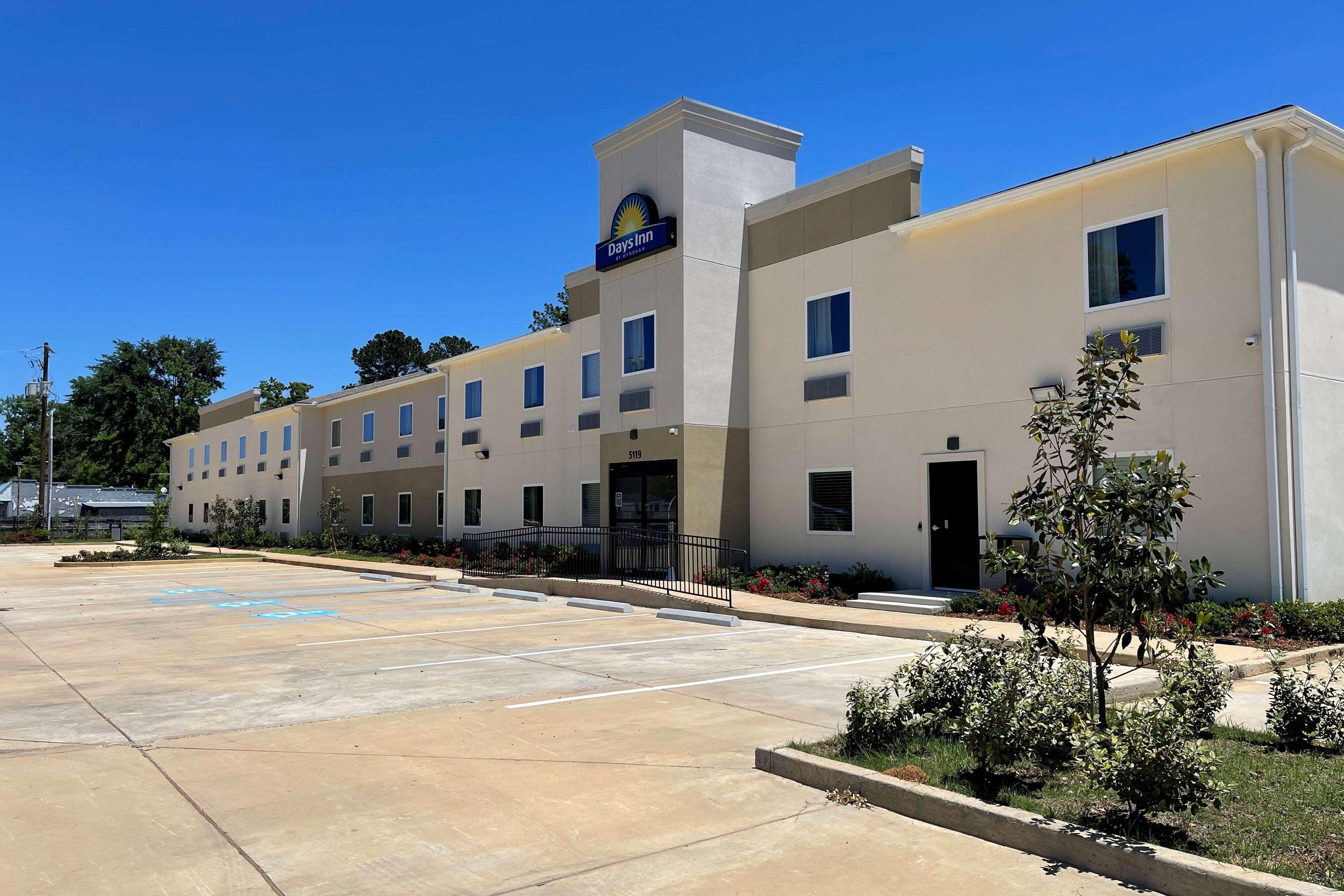 Days Inn By Wyndham Zachary La Exteriér fotografie